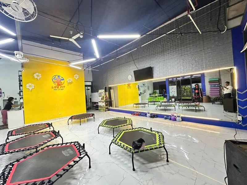 Bán shophouse 80m² 3 mặt tiền kề Vincom Dĩ An 5,5 tỷ