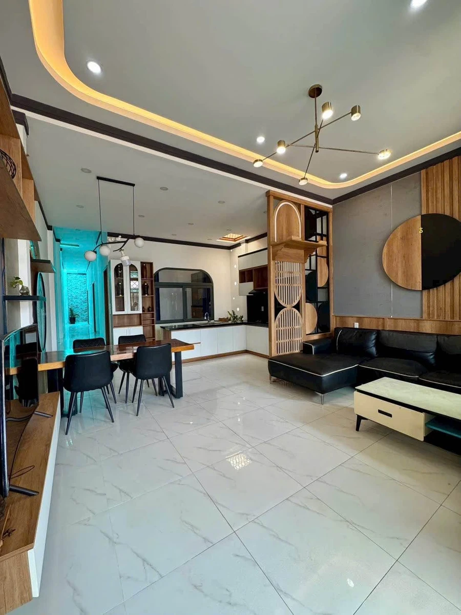 Bán nhà phố 100m² 3PN full nội thất Buôn Mã Thuột - Ảnh 1