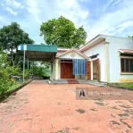 Bán mảnh đất 500m2 có sẵn nhà bám đường trải nhựa 12m tại tiểu khu Mòng, TT Lương Sơn, giá cắt lỗ - Ảnh thu nhỏ 12