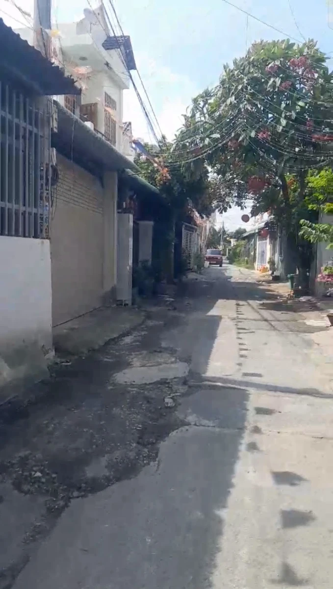 Bán nhà 2PN Thủ Dầu Một 110m2, gần chợ Phú Hòa, 2 tỷ 950 - Ảnh 1