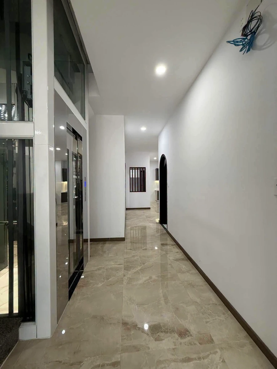 Bán nhà 4 tầng mặt tiền 112m² Trần Nguyên Hãn Nha Trang, 24 tỷ - Ảnh thu nhỏ 4