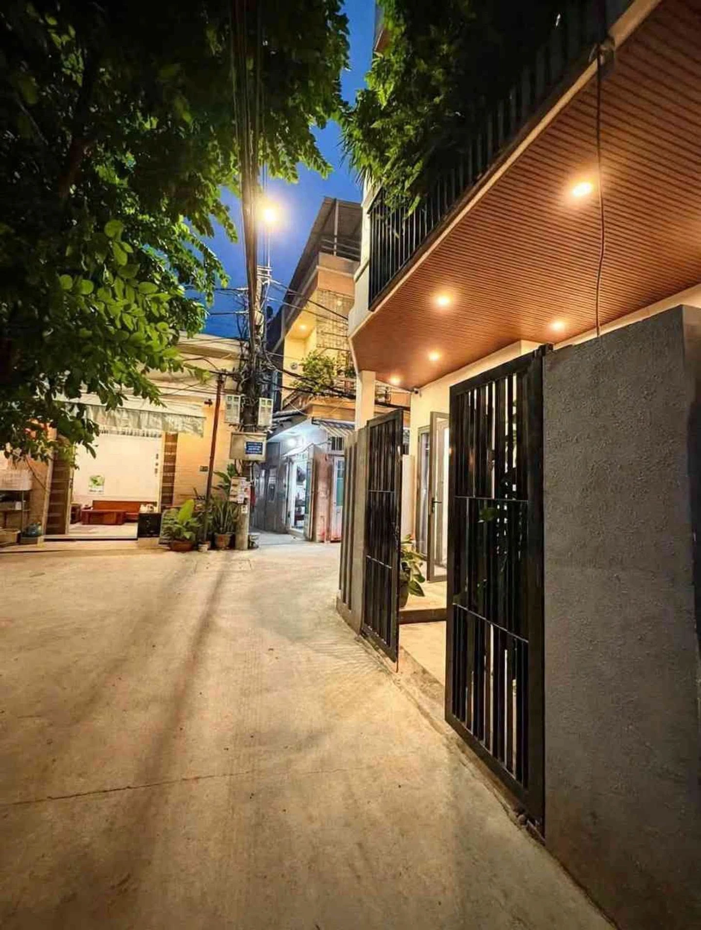 Bán nhà 3 tầng 60m² góc 2 mặt kiệt Nguyễn Văn Huề, Thanh Khê 4 tỷ - Ảnh 1