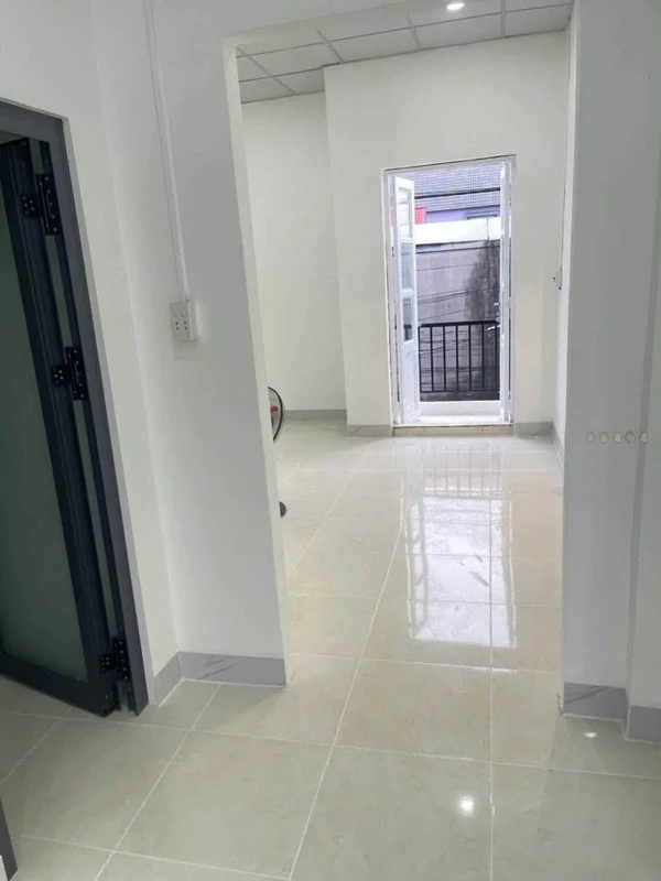Bán nhà lầu mặt tiền đường Bình Nhâm 37, 59.7m2, 3PN, giá 2.85 tỷ