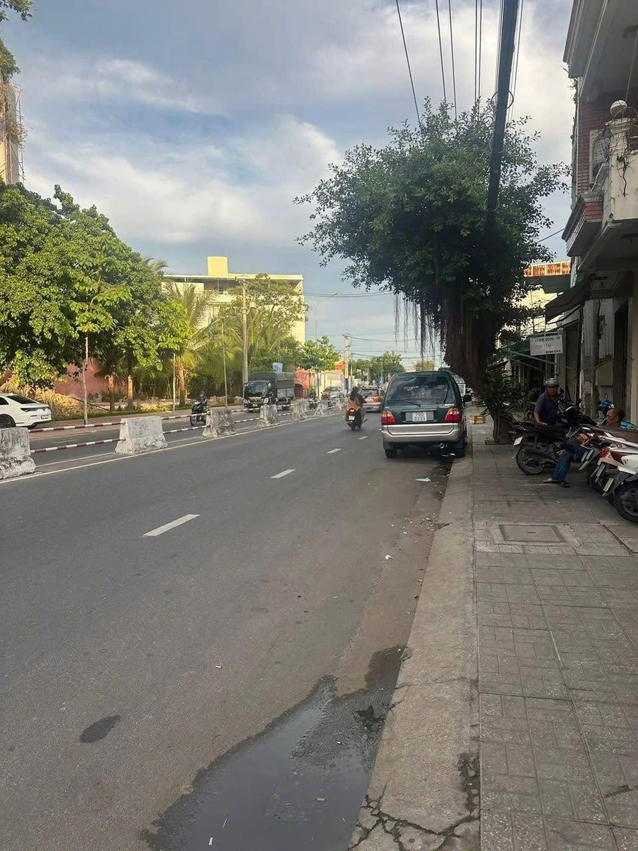 Bán lô đất 2 mặt tiền Lê Hồng Phong 294m² giá 16,5 tỷ - Ảnh thu nhỏ 3