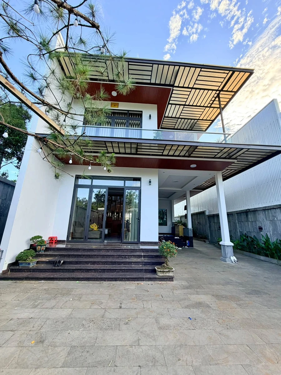 Bán nhà villa 332m2, 4 phòng, Pleiku, 4 tỷ 8 - Ảnh 1