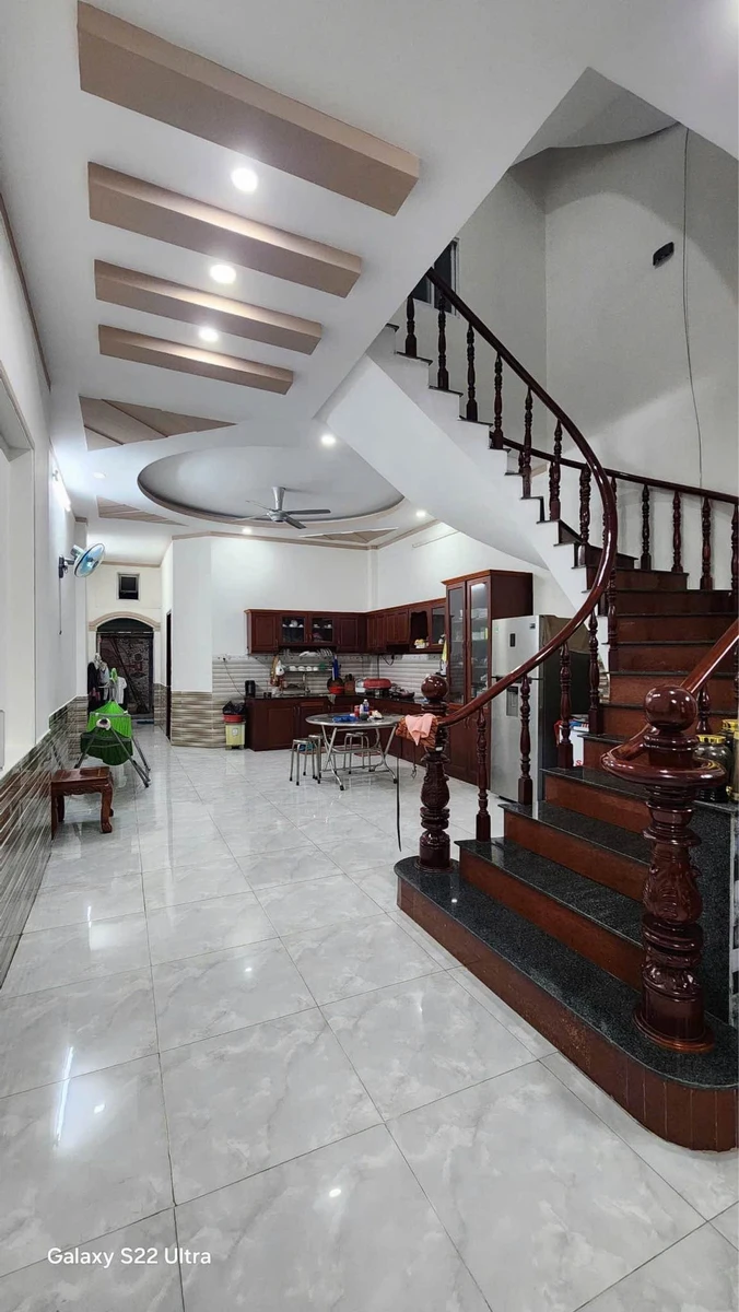 Bán nhà 3 tầng 136m² 4 phòng ngủ Dĩ An, Bình Dương - Ảnh thu nhỏ 3