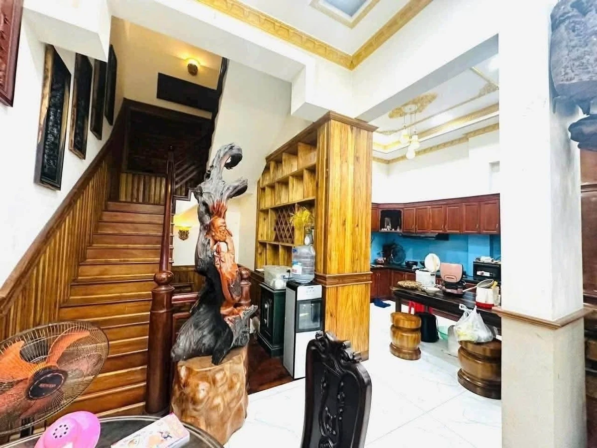Bán nhà góc 2 mặt tiền 212m2 ở kinh doanh Dĩ An, 12 tỷ - Ảnh thu nhỏ 4