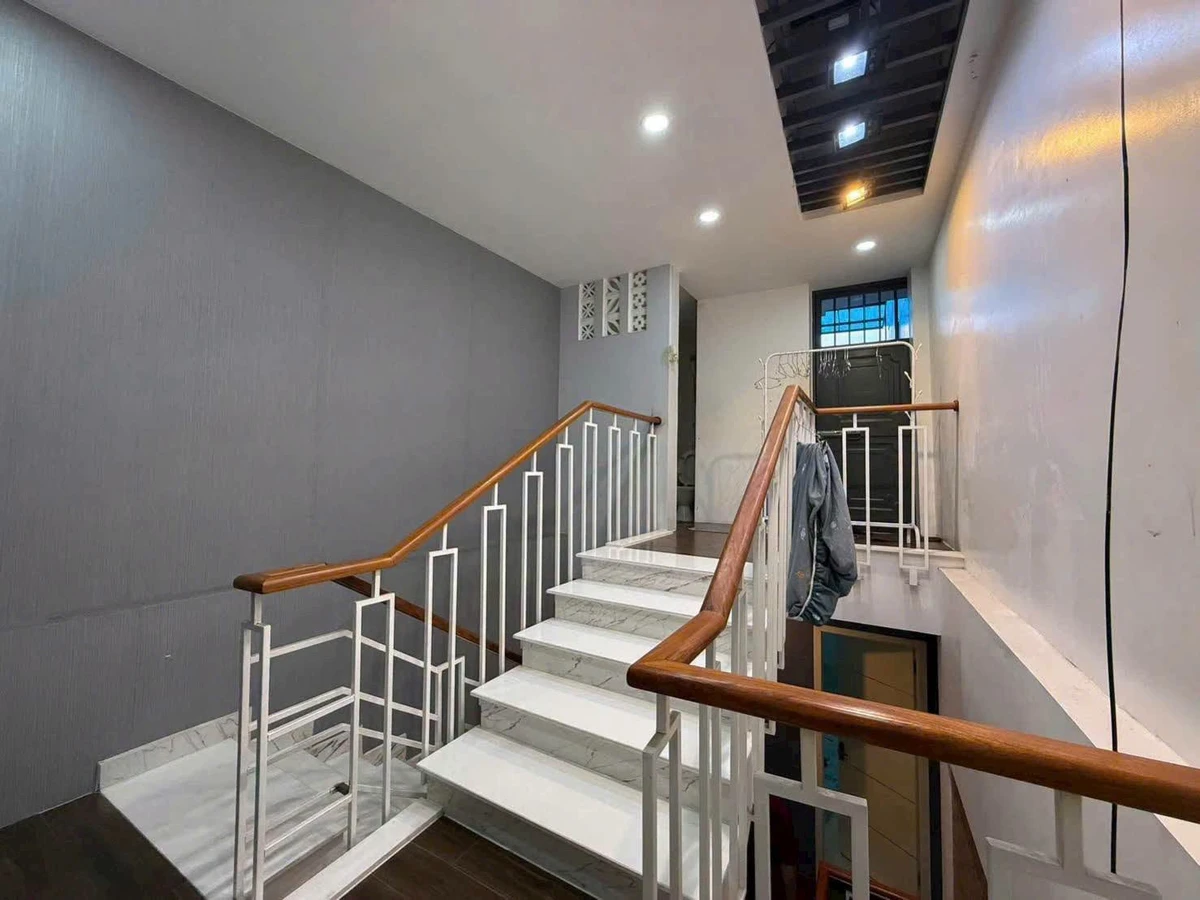 Bán gấp nhà 3 tầng 64,9m² ô tô tận nhà, 2 mặt tiền, Phước Tân, Nha Trang - Ảnh thu nhỏ 4
