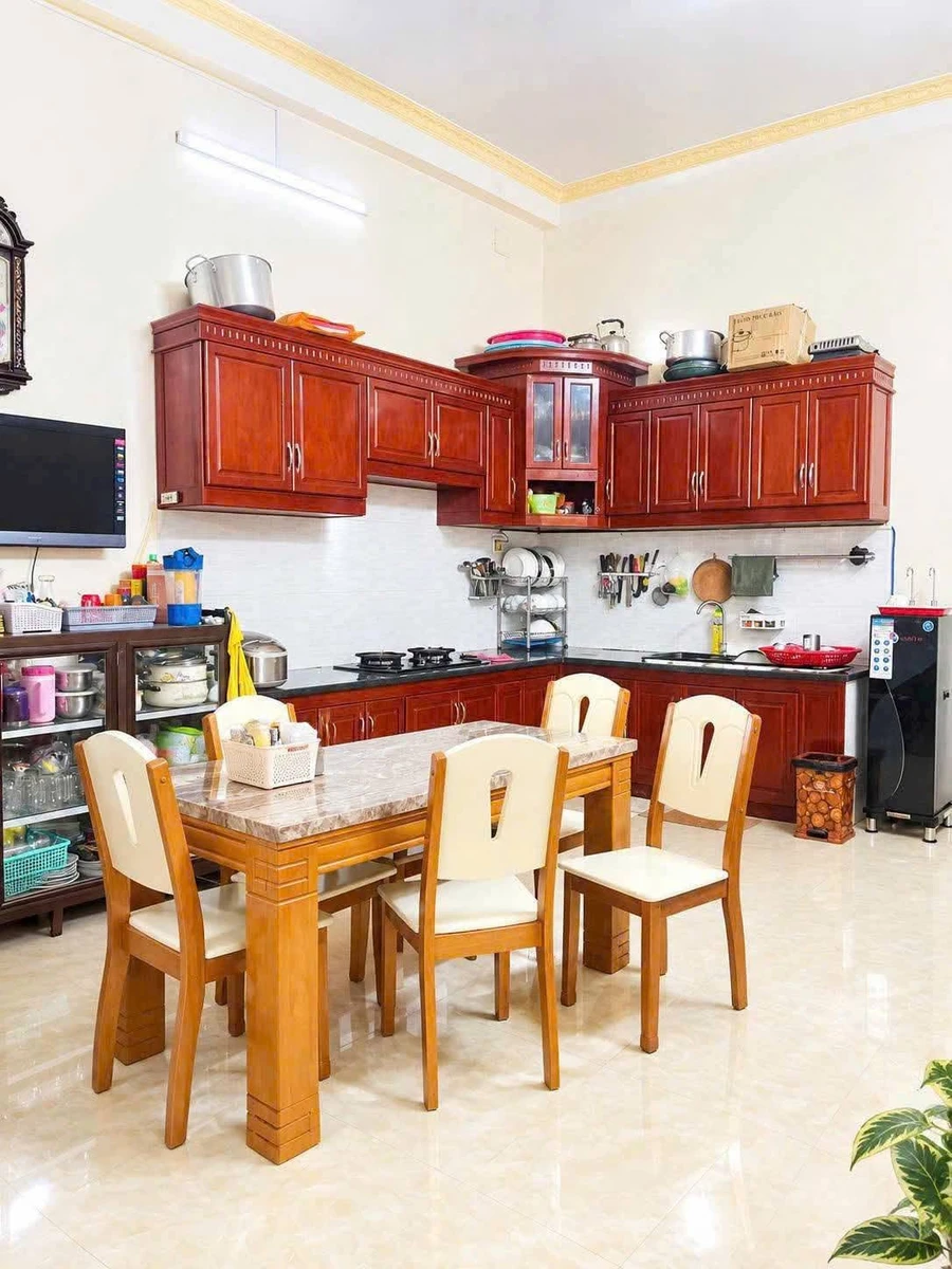 Bán nhà mặt tiền Hoàng Diệu 220m2, 3PN, 11 tỷ - Ảnh thu nhỏ 4