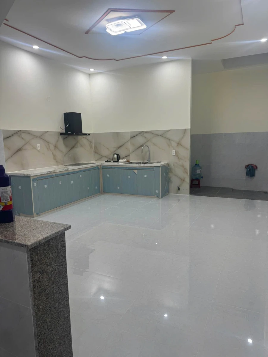 Bán nhà 1 trệt 2 lầu 100m² 4PN Vũng Tàu - Ảnh thu nhỏ 2