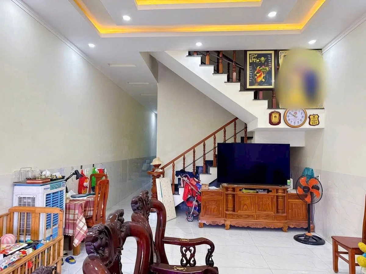 Bán nhà 1 trệt 2 lầu 6PN 250m² Tân Hiệp 9 tỷ 500 - Ảnh thu nhỏ 2