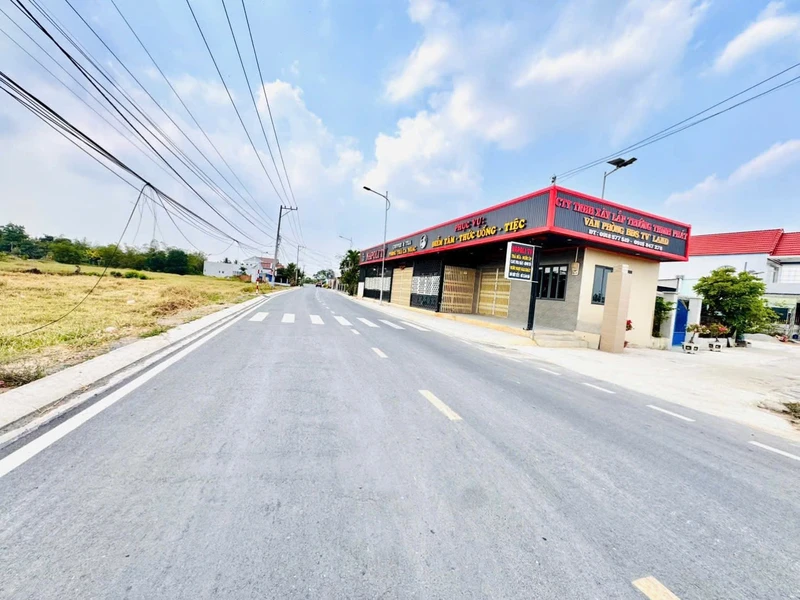 Bán đất mặt tiền 500m2 Đức Hoà Hạ, Long An, giá 7.7 tỷ