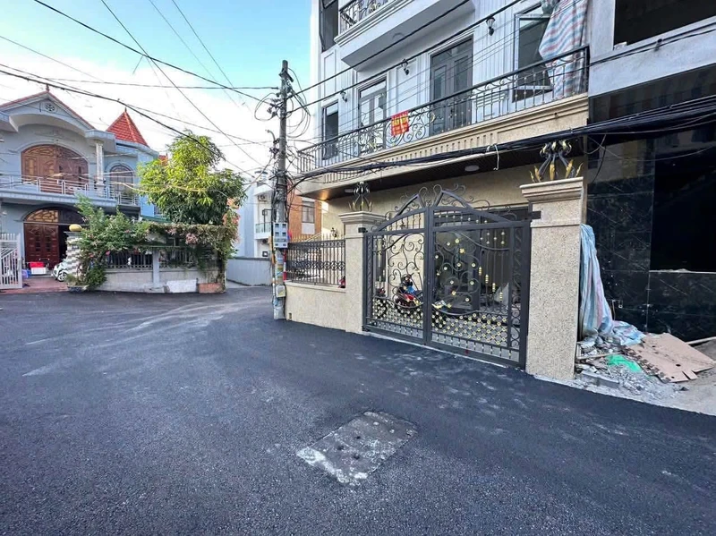 Bán nhà 4 tầng 4PN 250m² Hạ Long 4 tỷ