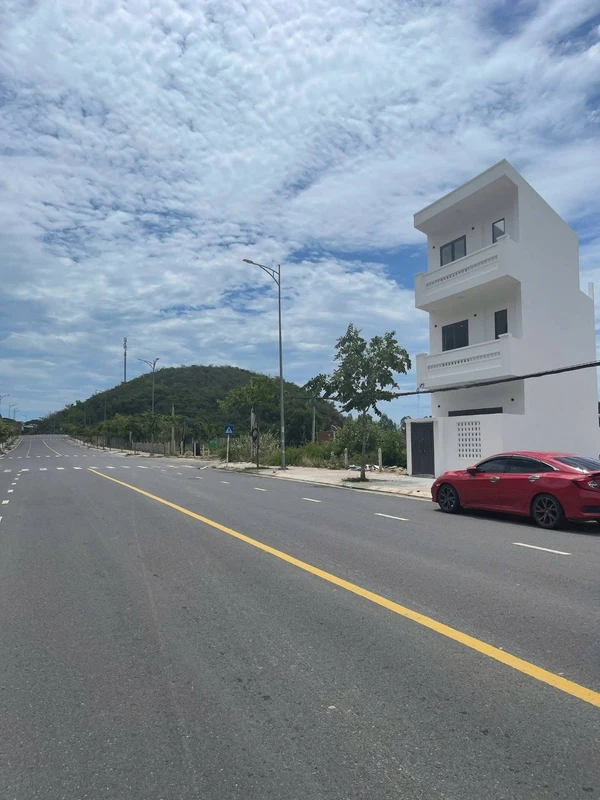 Bán nhà 3 tầng mặt tiền Phong Châu Nha Trang, 59m², 4,7 tỷ