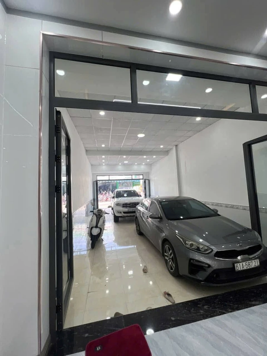 Bán nhà mặt tiền đường Liên Huyện 165m2, 4PN, phường Tân Đông Hiệp, giá 8 tỷ - Ảnh thu nhỏ 3