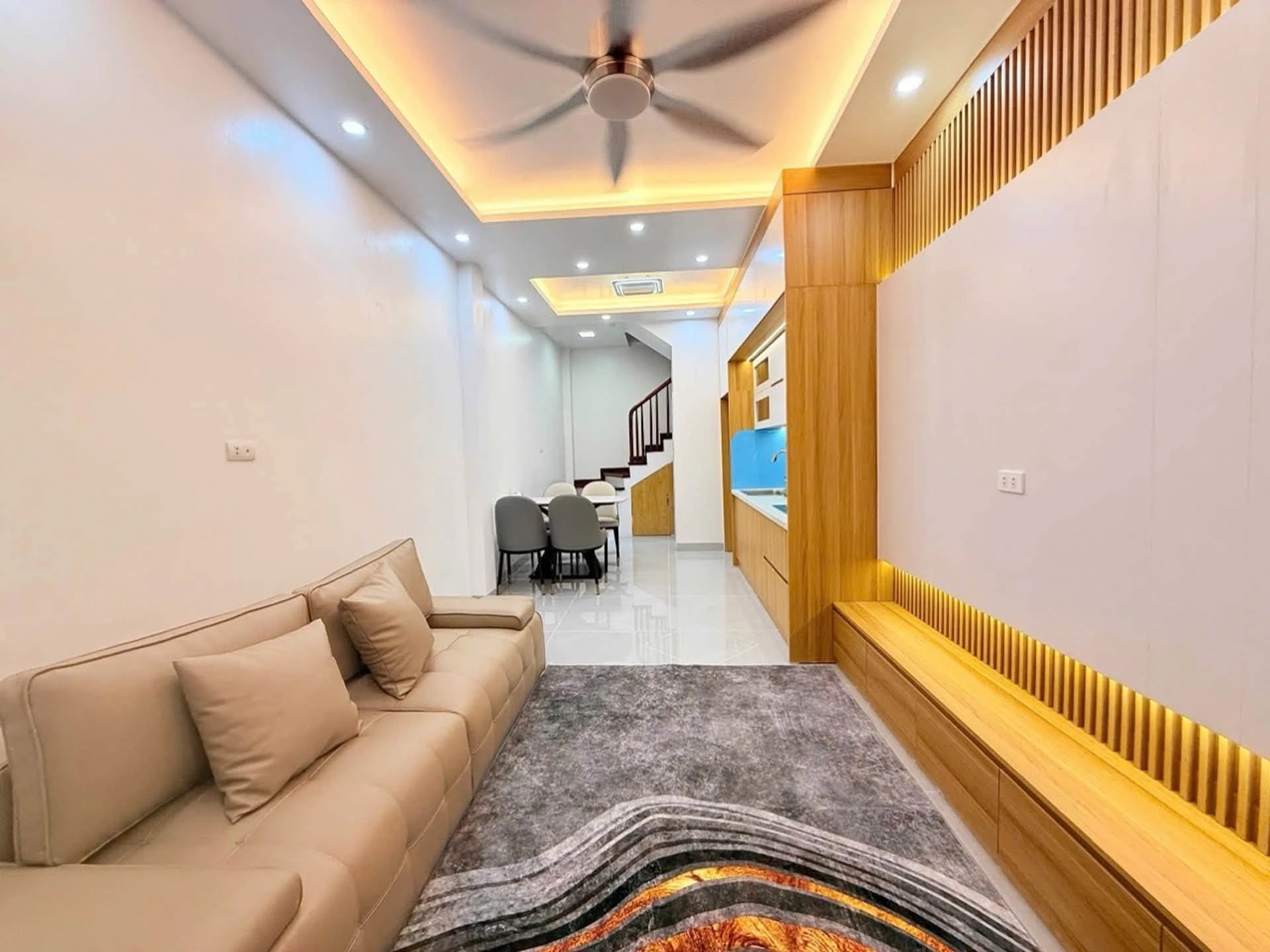 Bán nhà phố 4PN 36m2 mặt tiền Trần Thái Tông, Cầu Giấy - Ảnh 1
