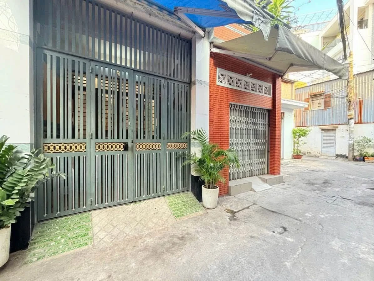 Bán nhà Gò Vấp, 37m², 3PN, 2WC, sát Lê Hoàng Phái - Ảnh thu nhỏ 2