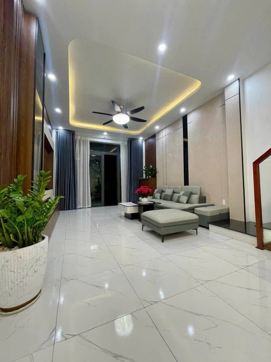 Bán nhà 3 tầng 55m² kiệt ô tô Điện Biên Phủ Đà Nẵng - Ảnh 1