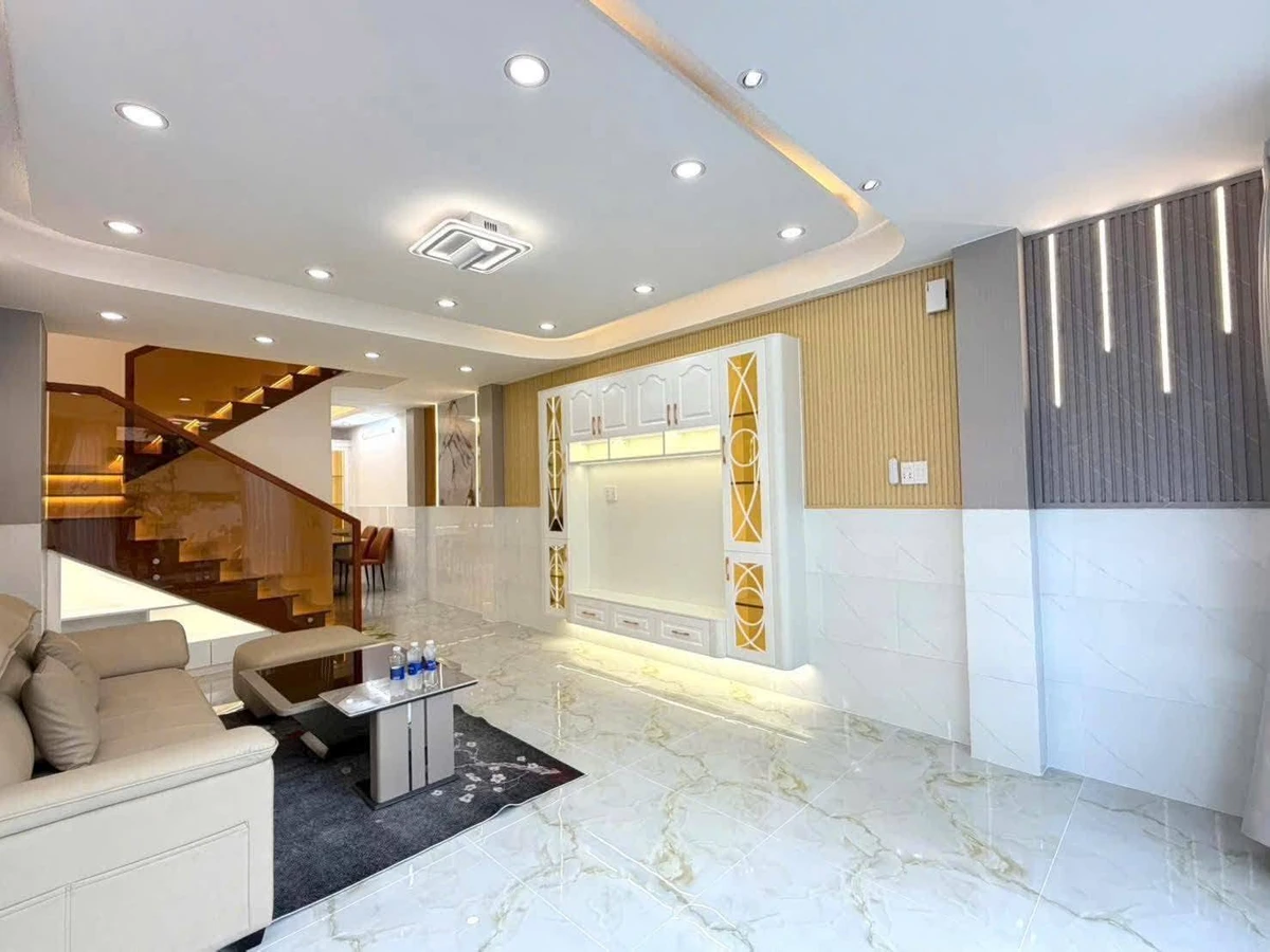Bán nhà phố 3 tầng 60m2 sát Quận 7 hơn 4 tỷ - Ảnh thu nhỏ 3