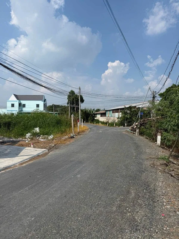 Bán nhà mặt tiền đường Lương Văn Tiên, 107m2, 3 phòng ngủ, Xã Mỹ Lộc, Tây Ninh