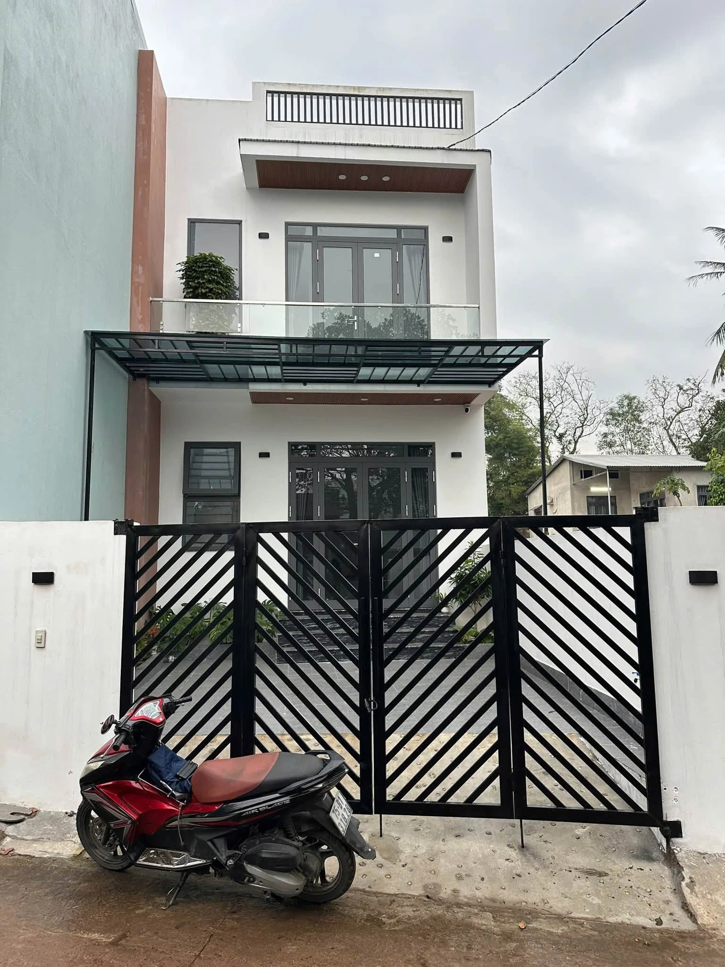 Bán nhà 3 phòng ngủ 100m2 tại Vũ Ngọc Phan, Huế - Ảnh 1