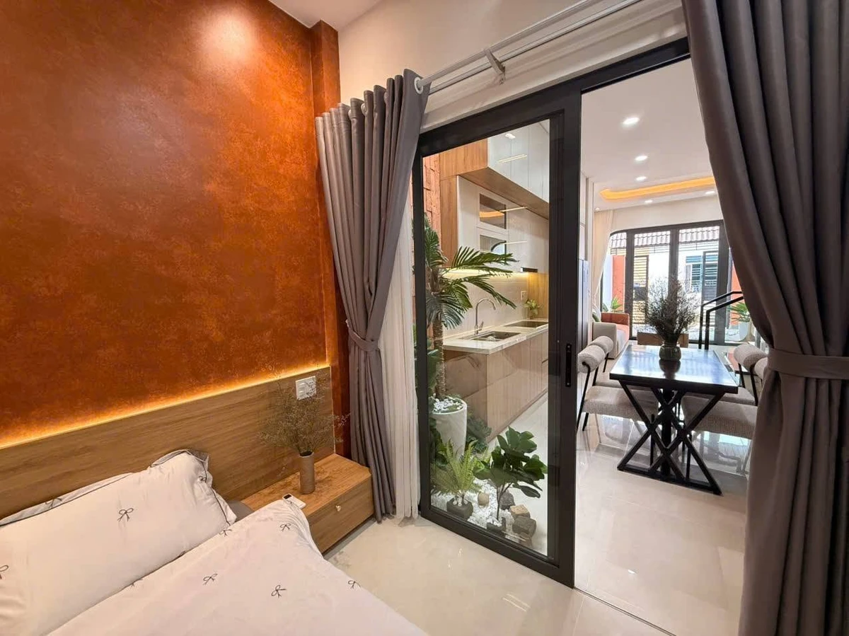 Bán nhà mới xây 1 trệt 1 lầu 72m2 full nội thất, hẻm Y Moal, Buôn Ma Thuột - Ảnh thu nhỏ 2