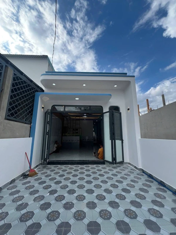 Bán nhà hướng Đông Nam, đường Ngô Mây, 3PN 3WC vsipquangngai