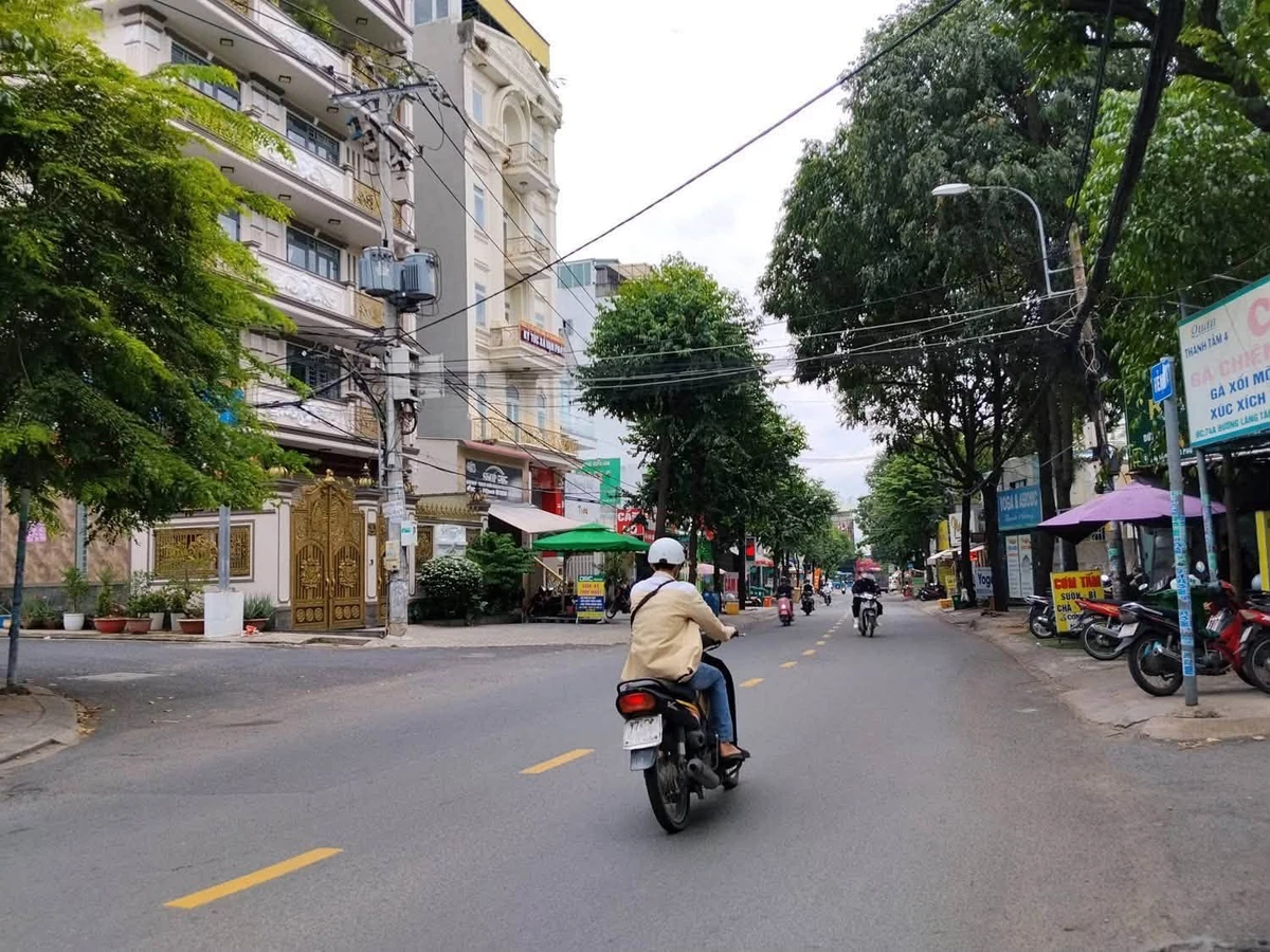 Bán 3000m² đất vườn sầu riêng Bàu Hàn Đồng Nai lh123 - Ảnh 1