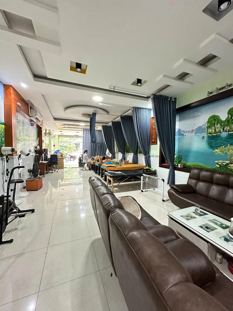 Bán nhà 3 tầng mặt tiền 160m² Dĩ An - Ảnh thu nhỏ 2