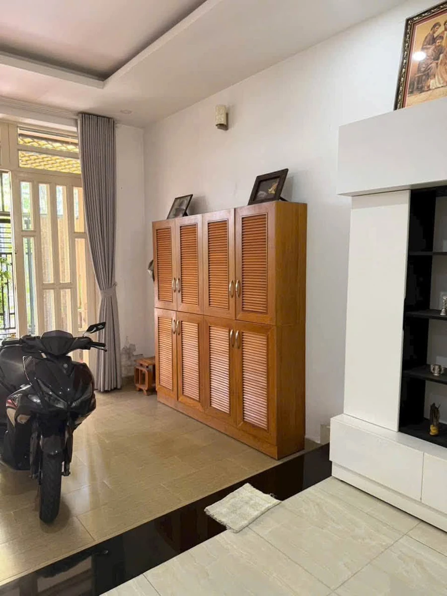 Bán nhà phố 141m² 1 trệt 1 lầu KDC 10 Mẫu, P. Bình Trưng, Quận 2 - 14,9 tỷ - Ảnh thu nhỏ 3