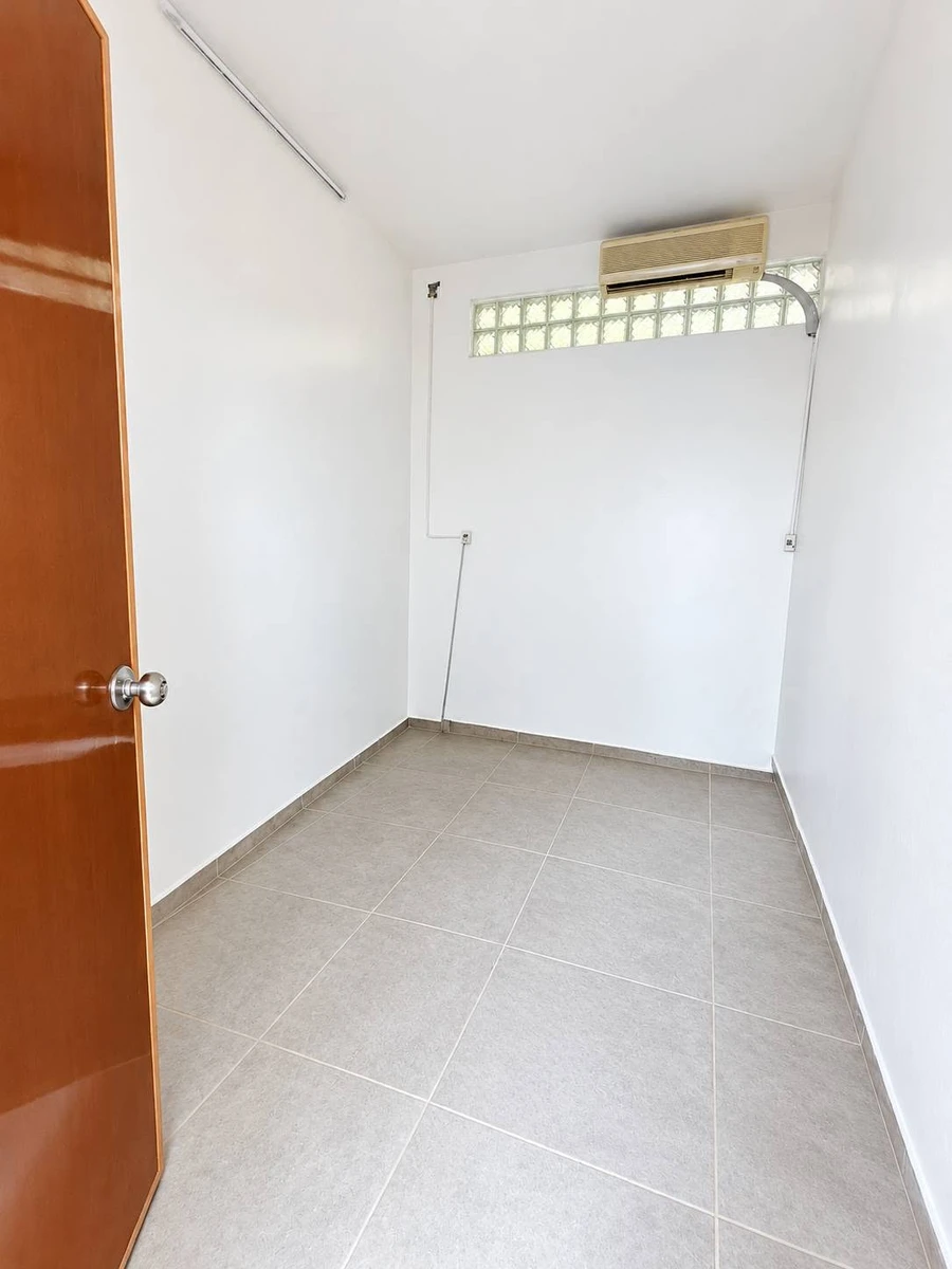 Bán nhà 150m² mặt tiền 5m Trần Thái Tông, Thủ Đức 3,8 tỷ - Ảnh thu nhỏ 3