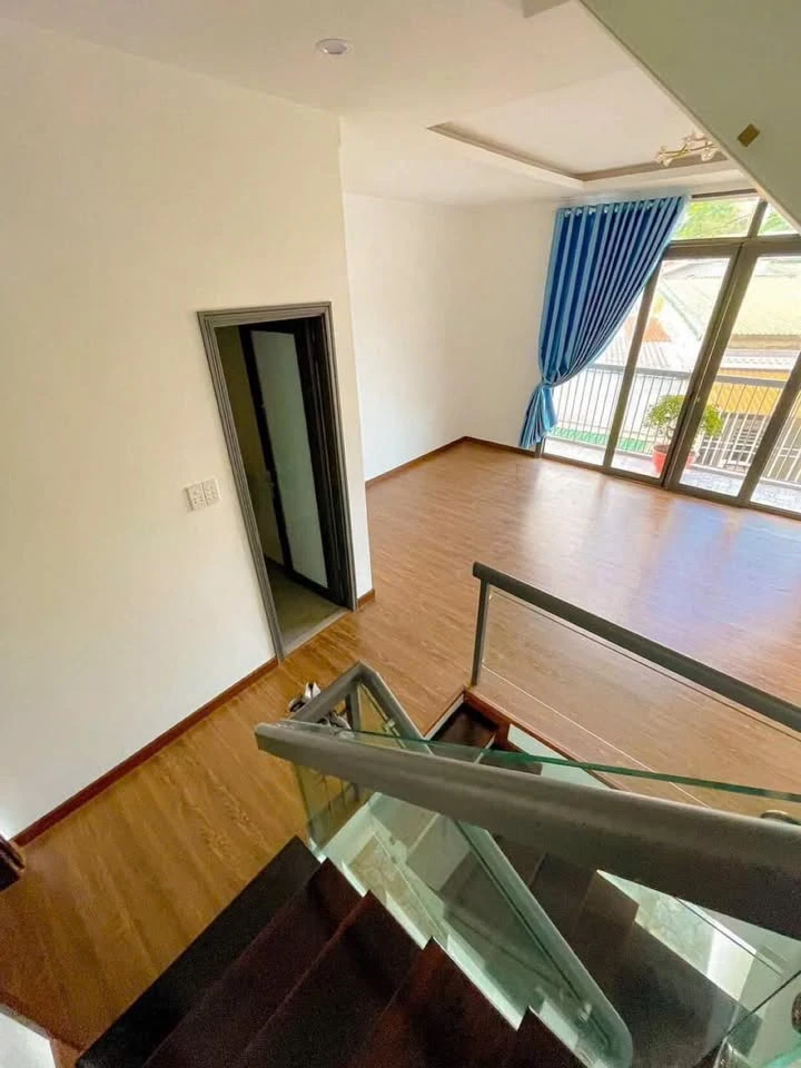 Bán nhà 3 tầng 160m² Nguyễn Công Trữ 2.6 tỷ - Ảnh thu nhỏ 5