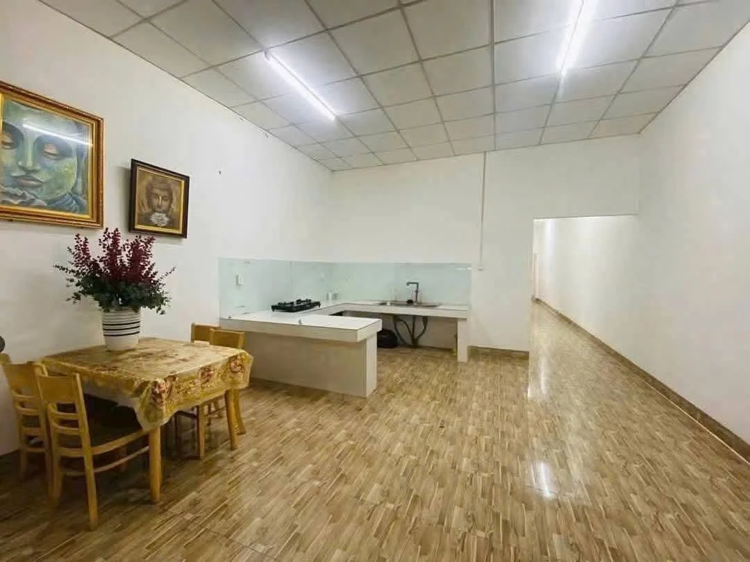 Bán nhà cấp 4 110m2 Thị trấn Bến Lức 2 tỷ 400 - Ảnh thu nhỏ 5