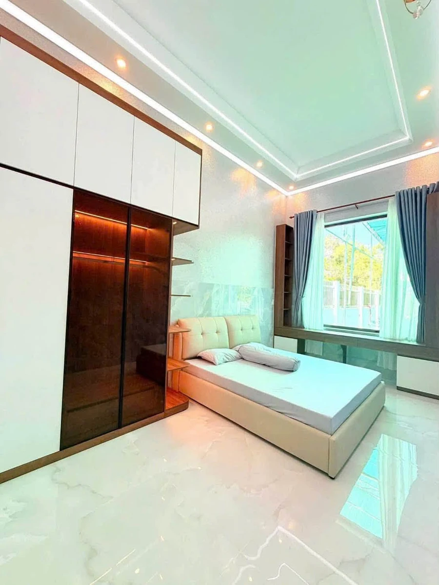 Bán nhà mặt tiền Định Hòa 300m², 3 phòng ngủ, 4 tỷ 750 - Ảnh thu nhỏ 4