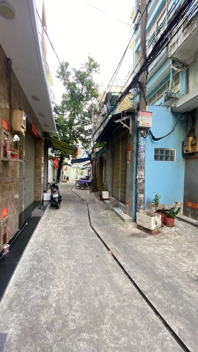 Bán nhà hẻm Tuệ Tĩnh Quận 11, 38m², 4 tầng, 4PN, nở hậu, giá hơn 10 tỷ - Ảnh thu nhỏ 4