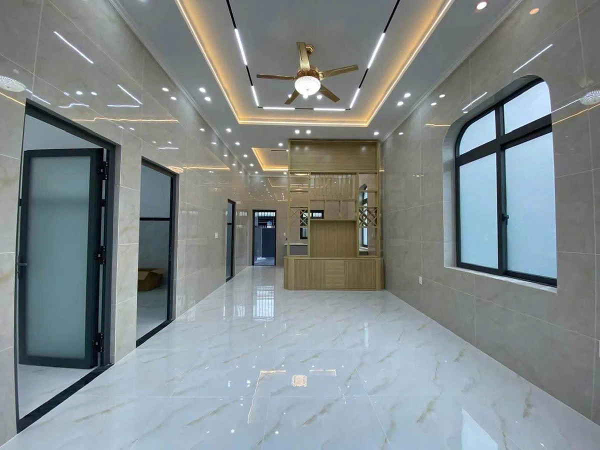 Bán nhà góc 3 mặt tiền 140m² Long Điền 2,2 tỷ - Ảnh thu nhỏ 4