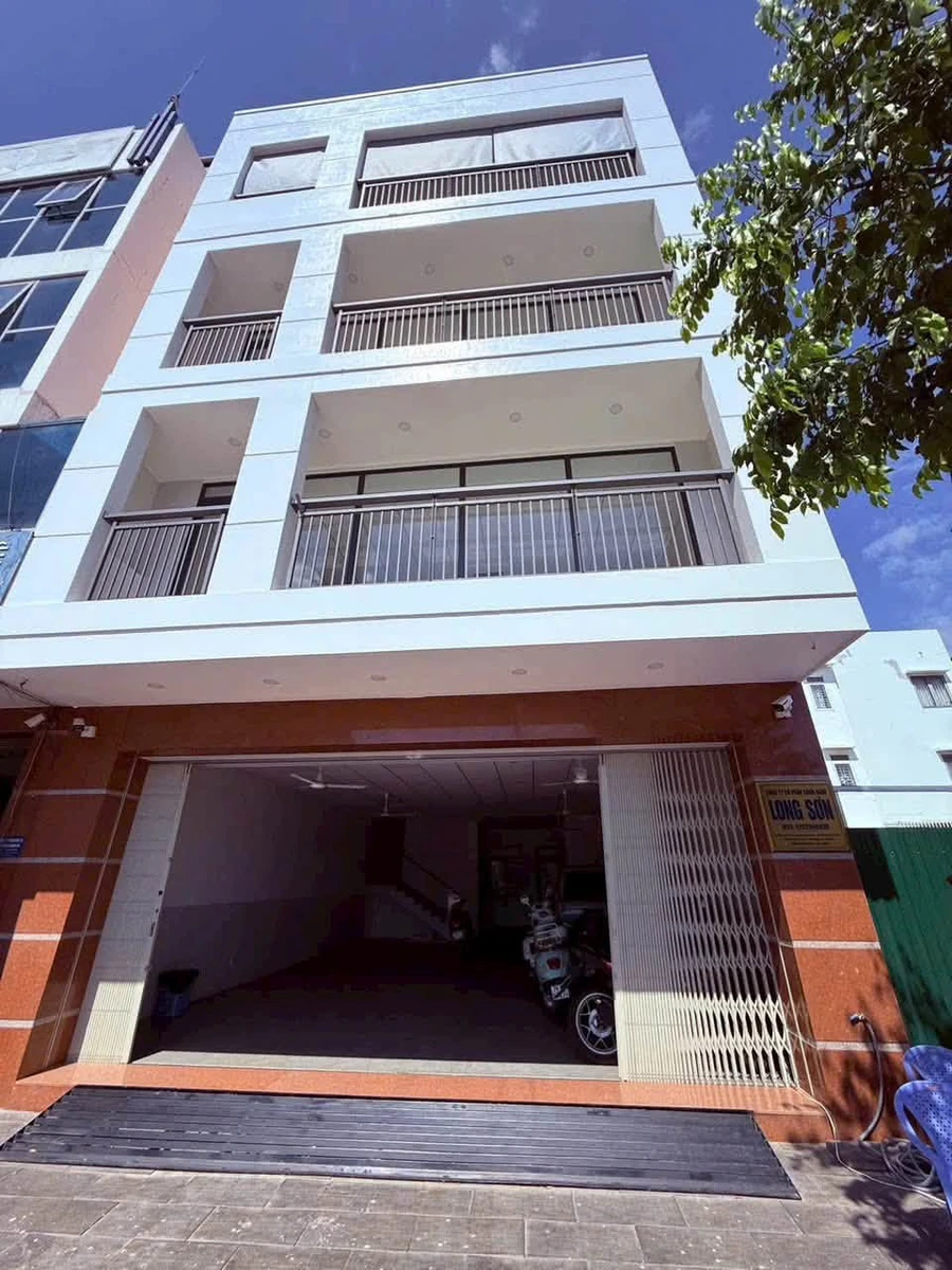 Bán đất mặt tiền Huỳnh Tấn Phát Huế, 151m², 9,5 tỷ 6mx30m - Ảnh 1