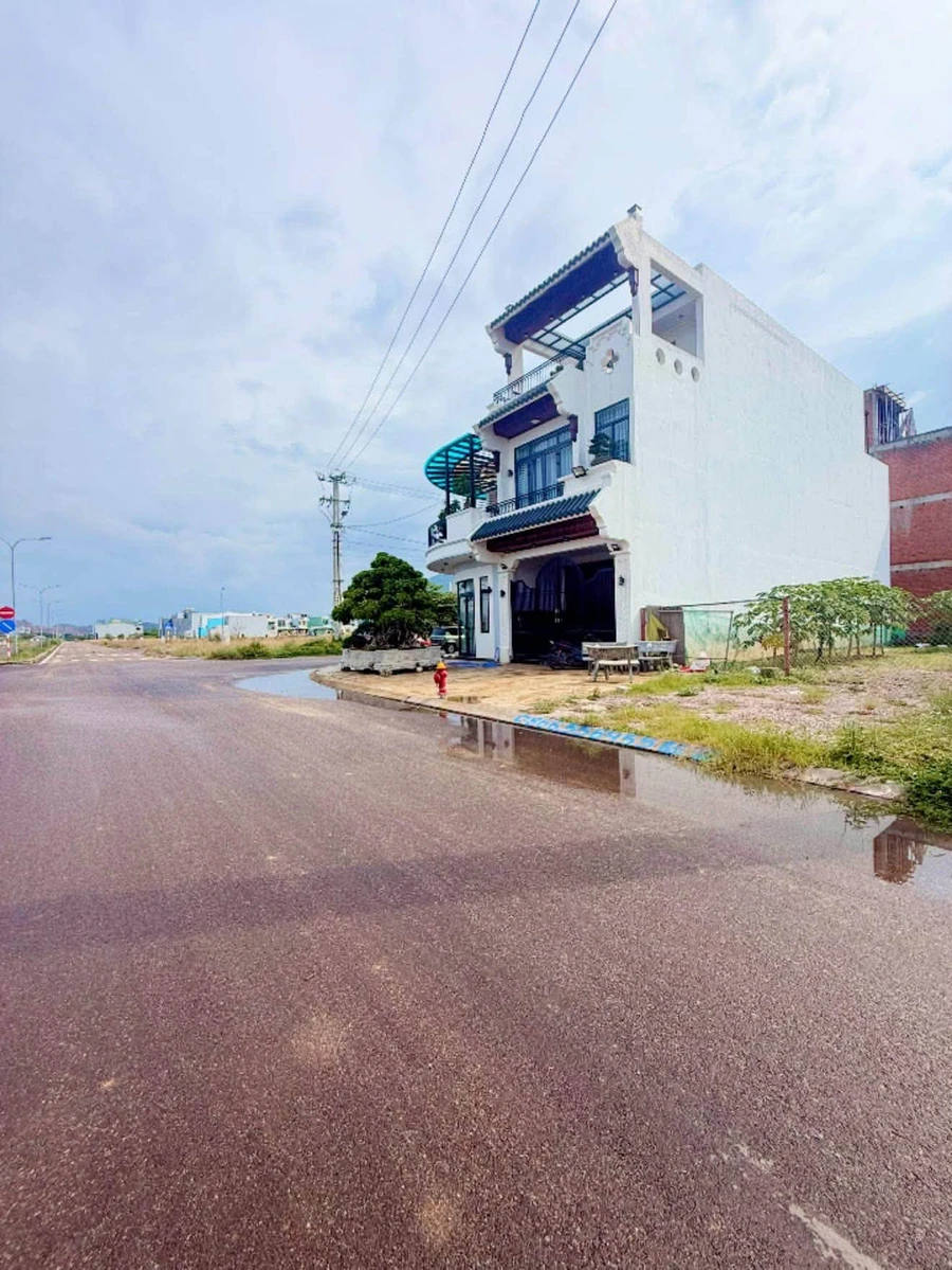 Bán nhà mặt tiền 30m, 115m² Quy Nhơn, 2.9 tỷ - Ảnh thu nhỏ 3