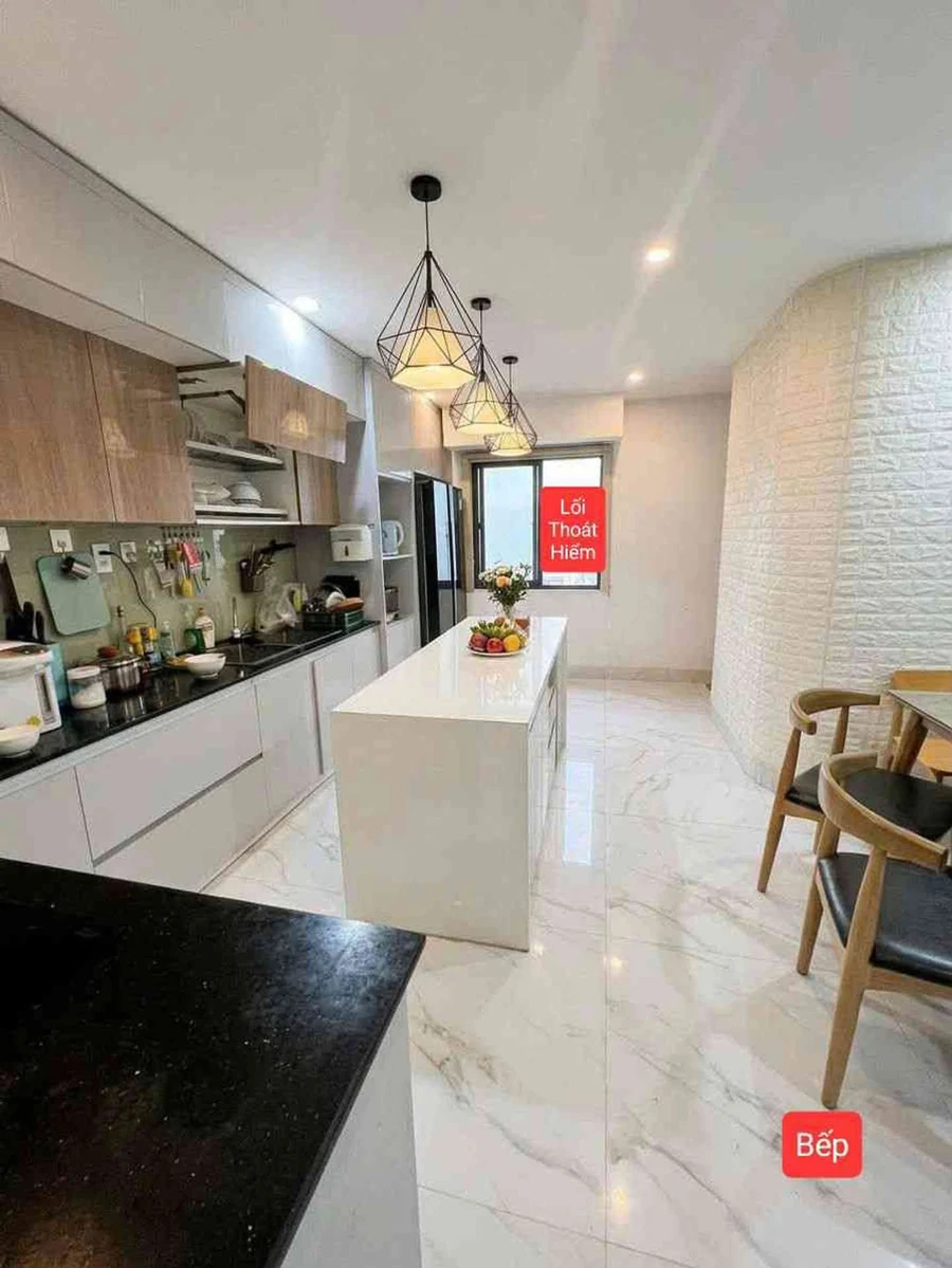 Bán nhà 3 tầng mặt tiền Nguyễn Giản Thanh, Thanh Khê, 90m², 3PN, hơn 6 tỷ - Ảnh thu nhỏ 3