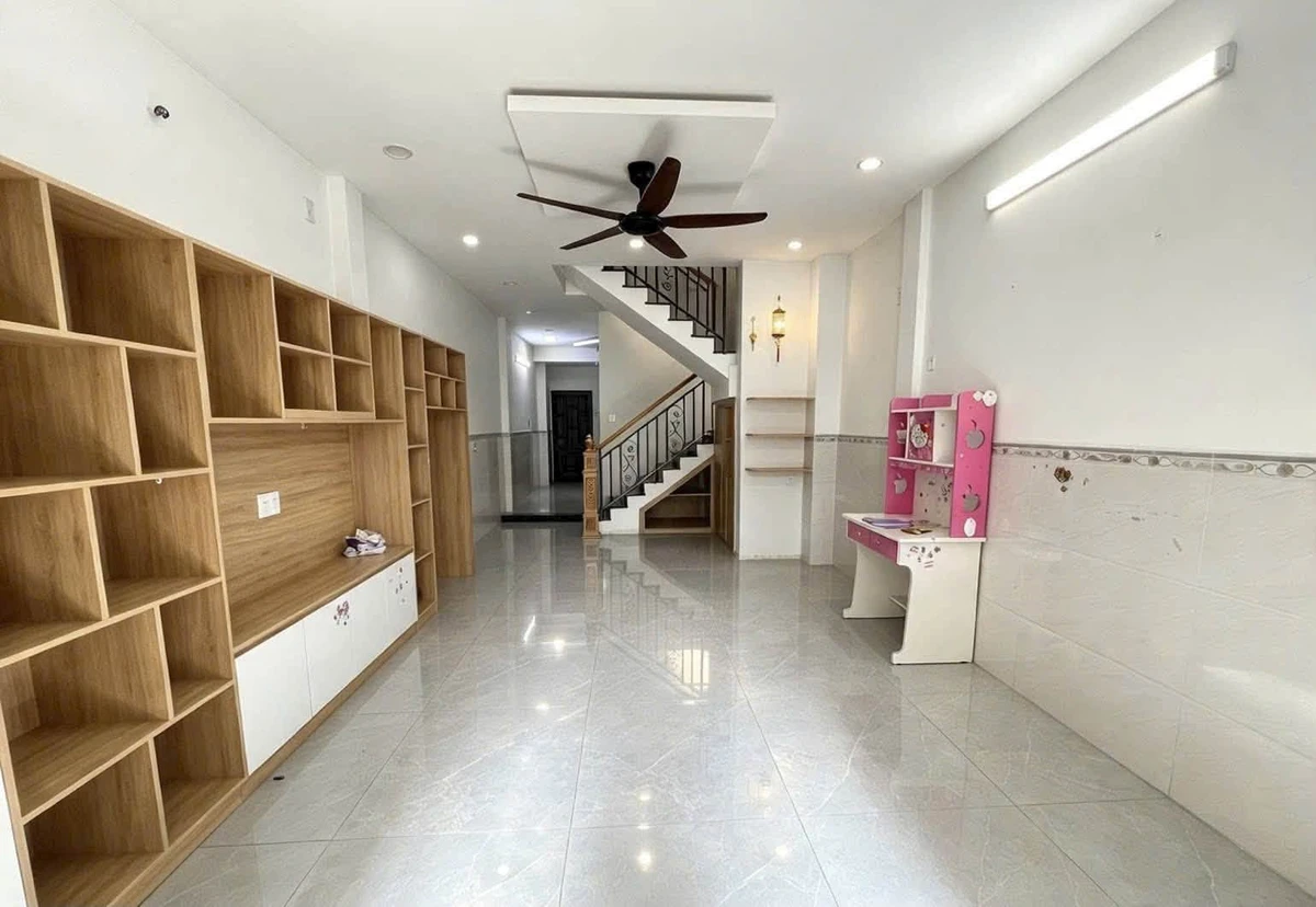 Bán nhà 2 tầng 50m2 gần Lê Đại Hành, Quận 10 - Ảnh thu nhỏ 2