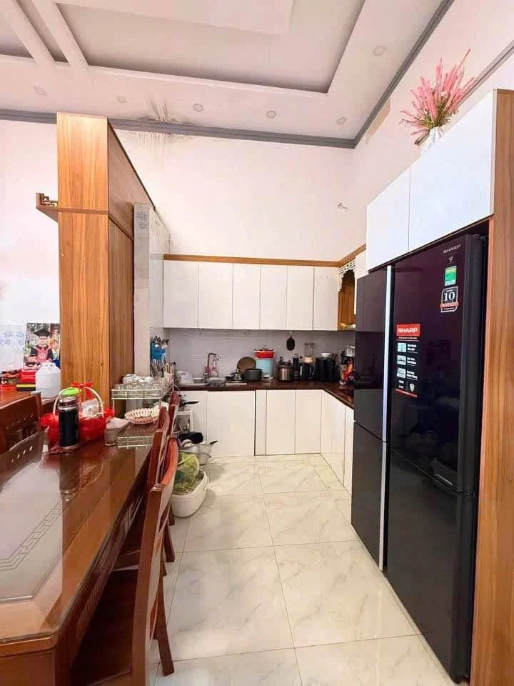 Bán nhà mê lửng 3PN sân ô tô 100m² Tân Phú giá 3.3 tỷ - Ảnh thu nhỏ 2