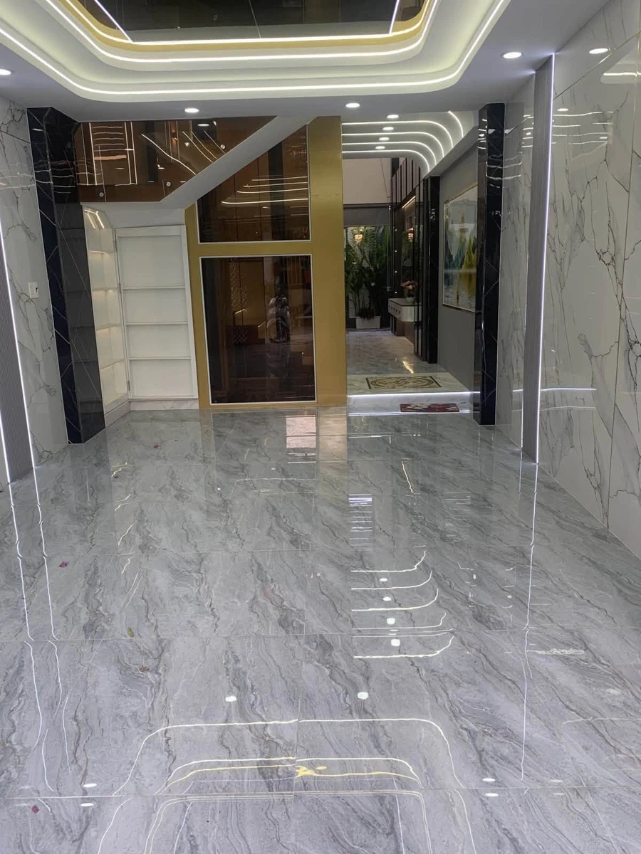 Bán nhà 5 tầng 84m2 có thang máy ở Thới An 8,3 tỷ - Ảnh 1