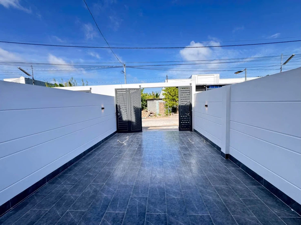 Bán nhà 3PN tân cổ điển 112.5m² Rạch Giá - 2 tỷ 490 triệu - Ảnh thu nhỏ 4