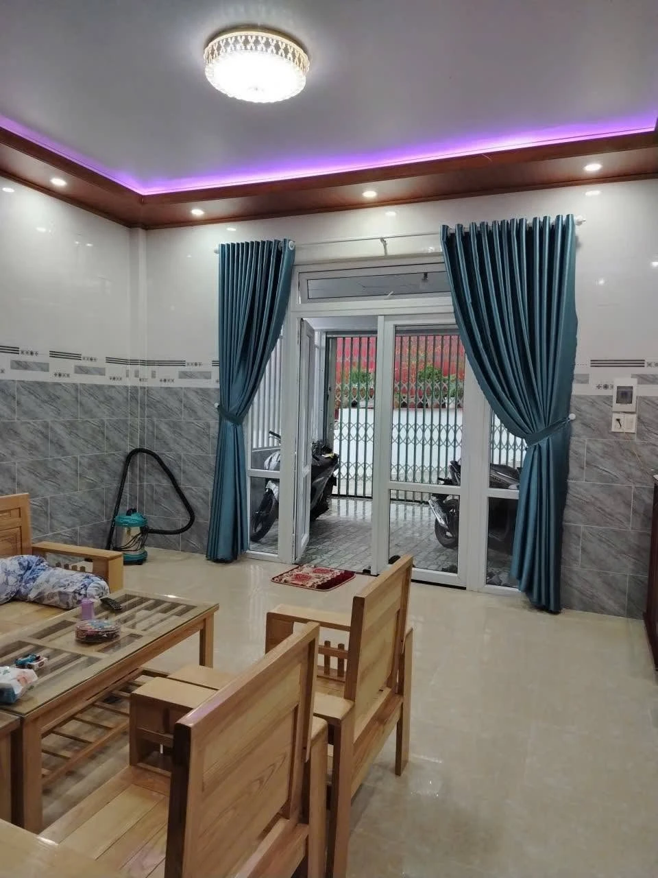 Bán nhà 3 phòng ngủ 160m2 phường 9 giá 3,8 tỷ - Ảnh 1