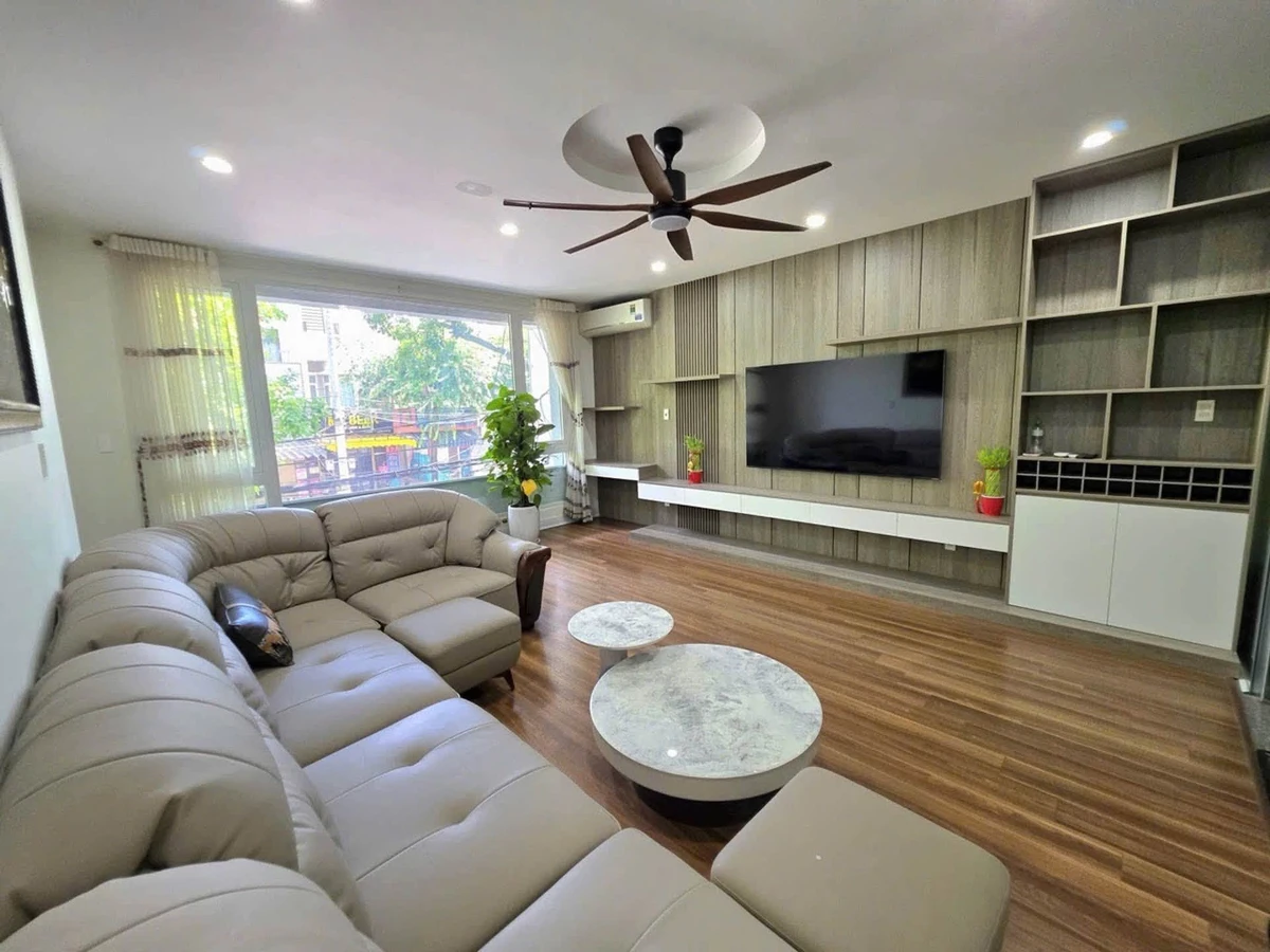 Nhà mặt tiền 80m² 4 tầng 1 tỷ Tiểu La Hòa Cường - Ảnh thu nhỏ 3