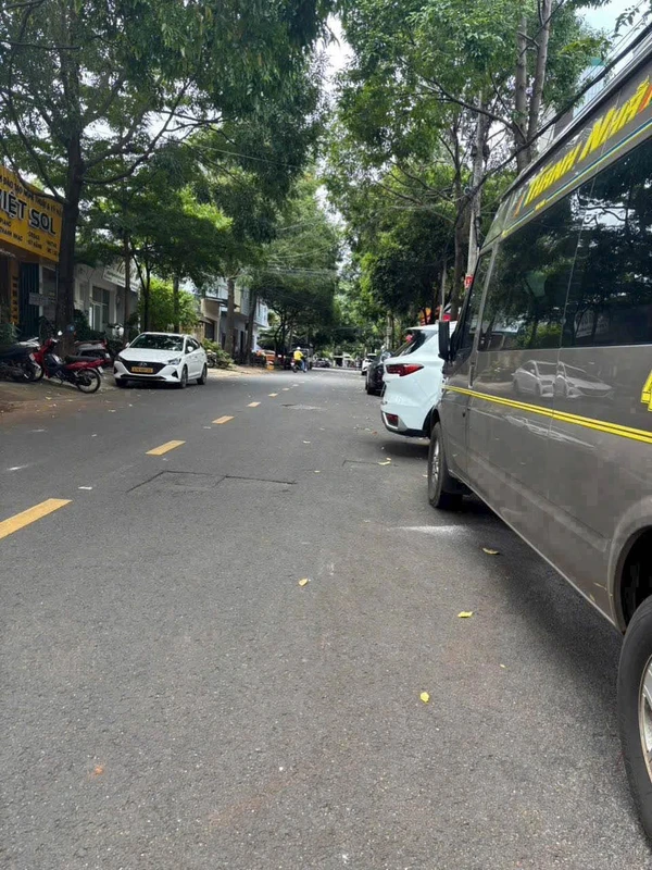 Nhà mặt tiền Nguyễn Bỉnh Khiêm, 4PN, 189m², 8,2 tỷ