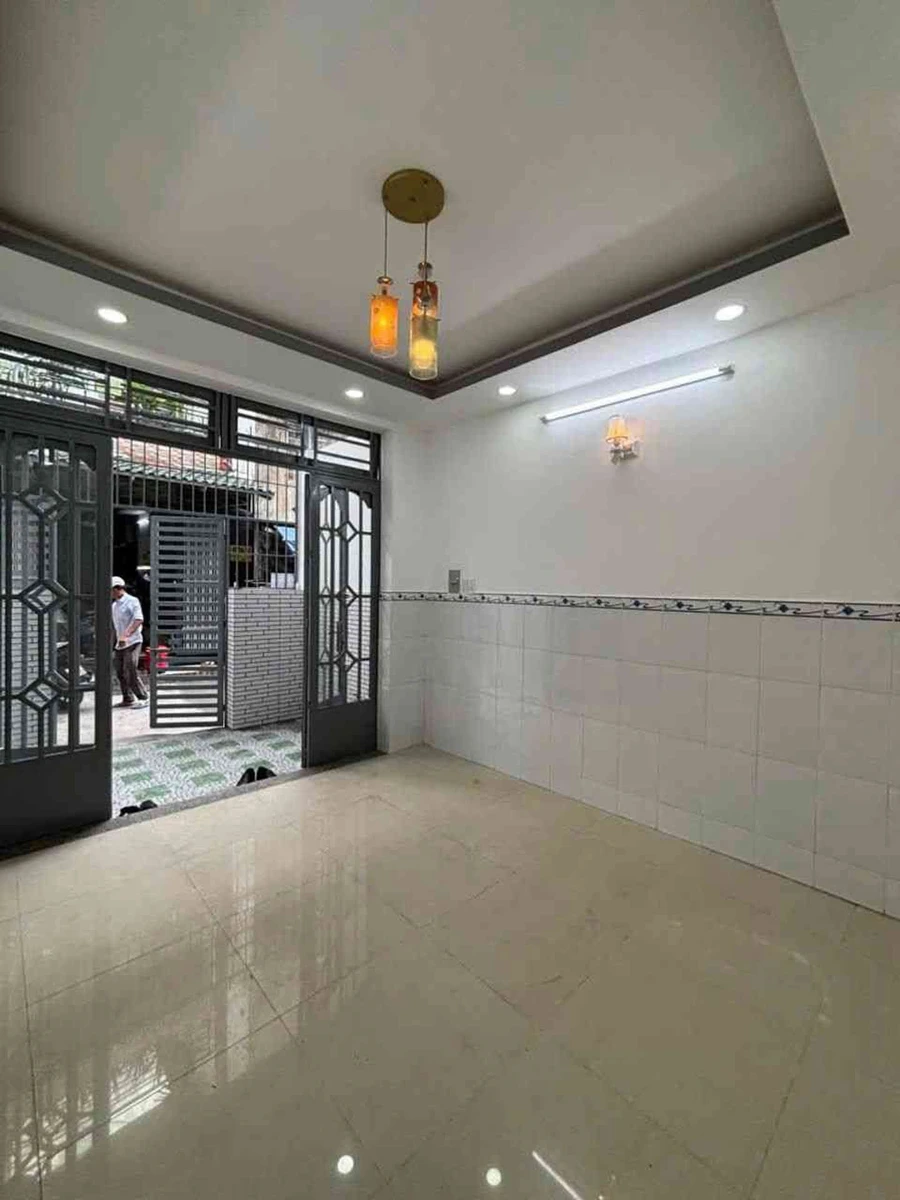 Bán nhà 2 tầng 44m², 2PN, hẻm 4m gần Emart Phan Huy Ích, Gò Vấp, giá 4 tỷ - Ảnh thu nhỏ 2