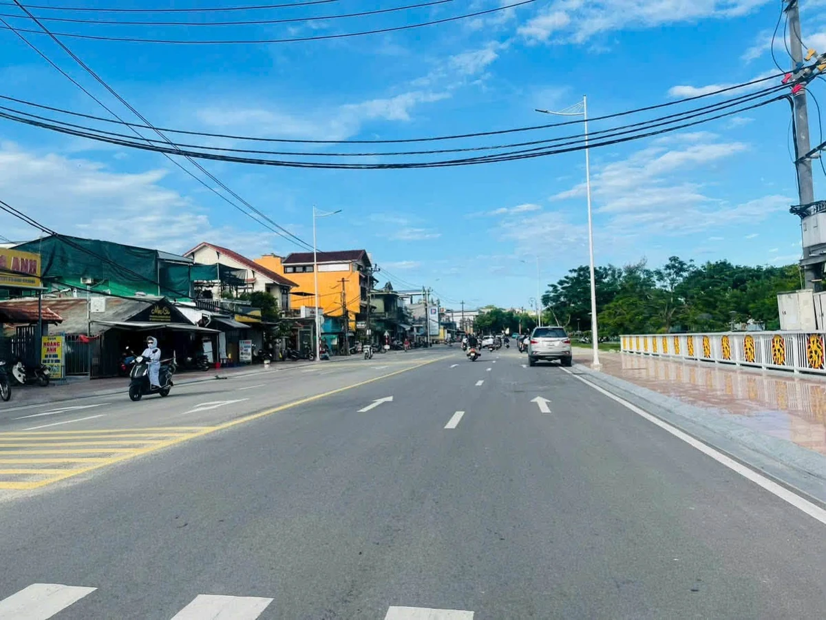 Bán đất 3 mặt tiền An Ninh Kim Long 128,8m² 2,85 tỷ - Ảnh 1