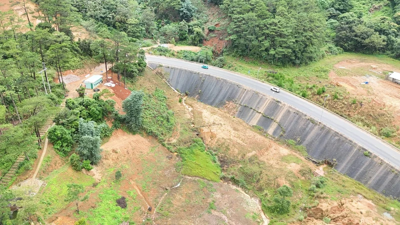Bán hơn 3000m2 đất đầu làng Kon Pring bám QL24, giá 1,5 tỷ/1000m2