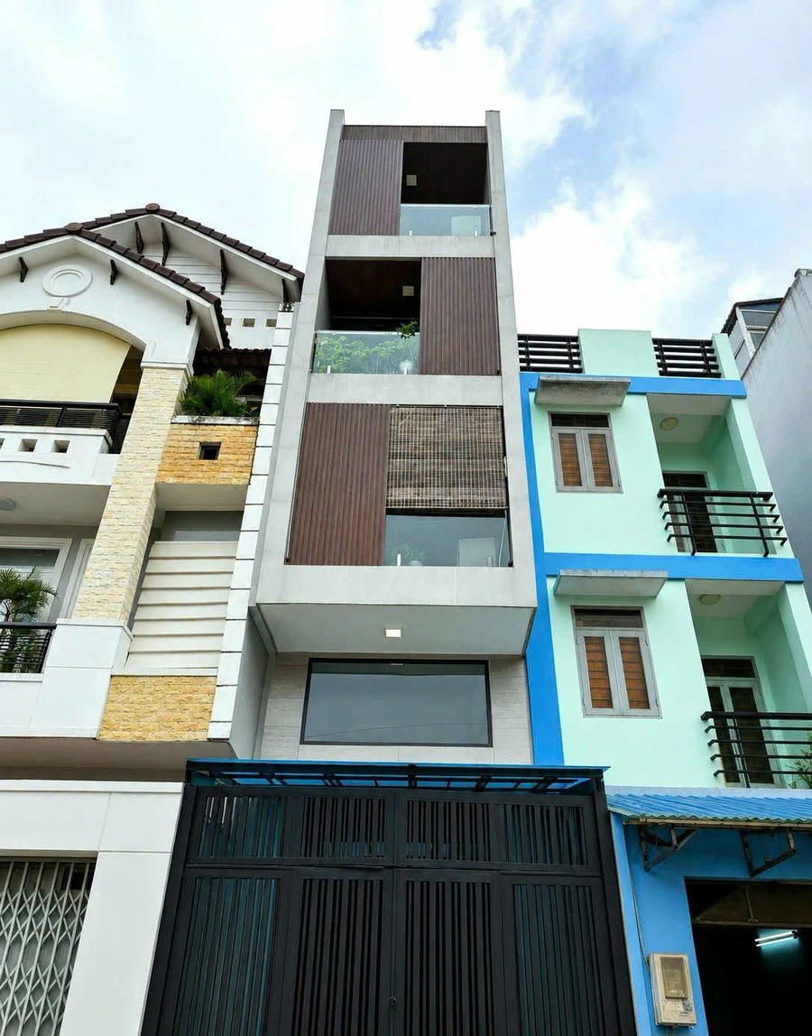 Bán shophouse 6 tầng 9PN 50m² Bùi Đình Tuý Bình Thạnh 10 tỷ - Ảnh 1